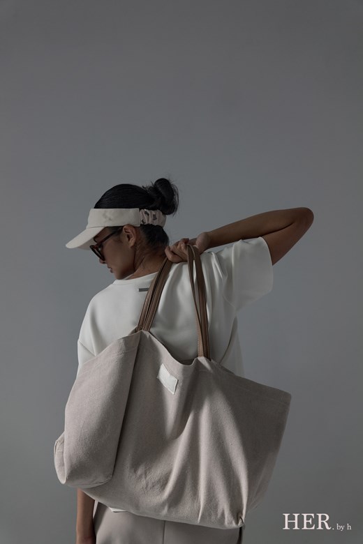 The Weekender Linen Tote