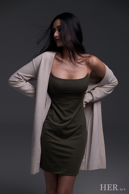 Relaxed Silhouette Ribbed Cardigan