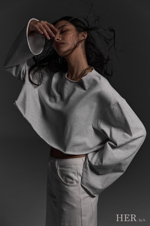 Oversized Cropped Long Sleeve Tee