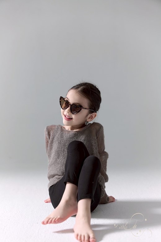 Little Loose-Knit Long Sleeve Top