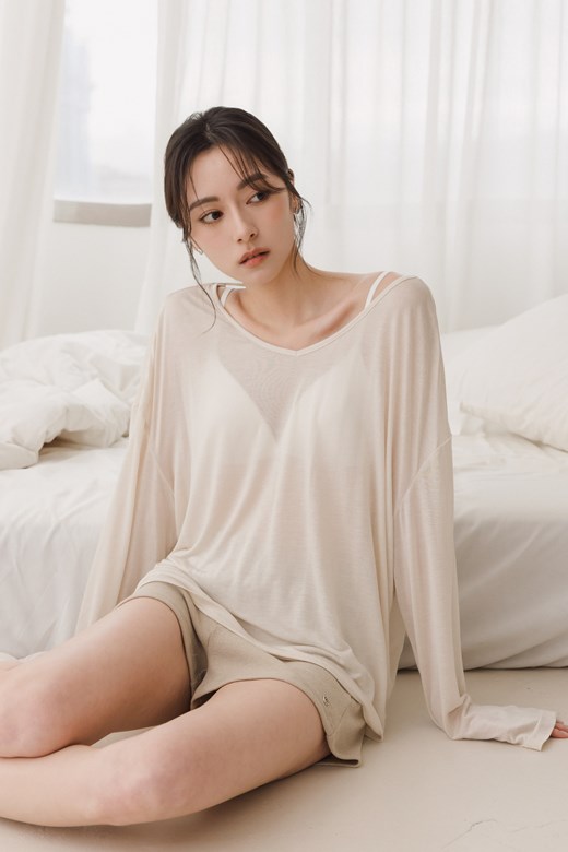 寬鬆後綁帶面膜長tee