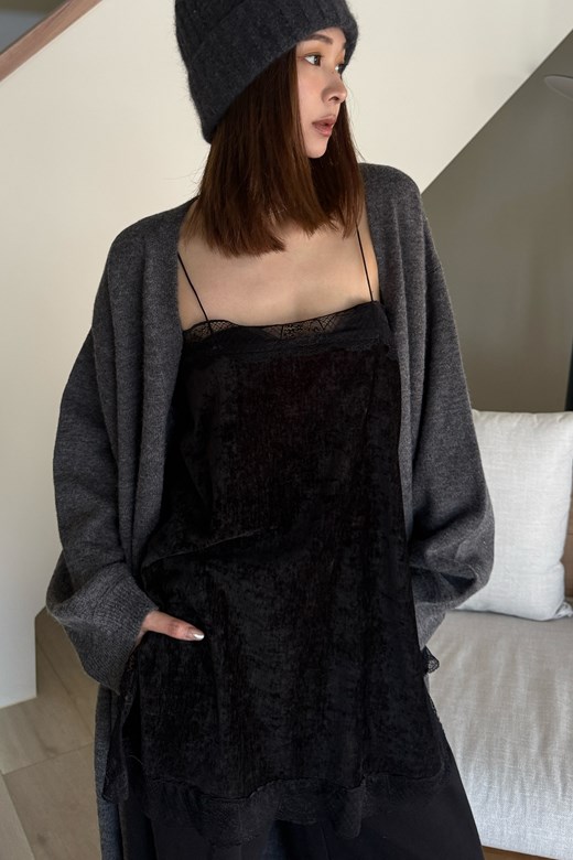 細肩蕾絲絨面短洋裝