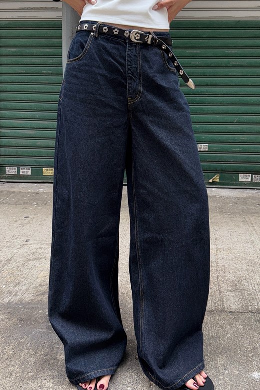 鉚釘造型原色牛仔寬褲