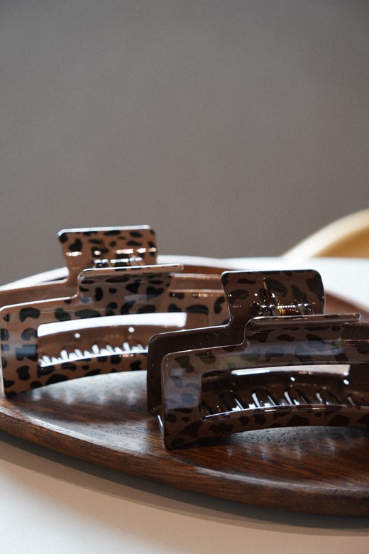 Wild Muse 豹紋啞光髮抓夾