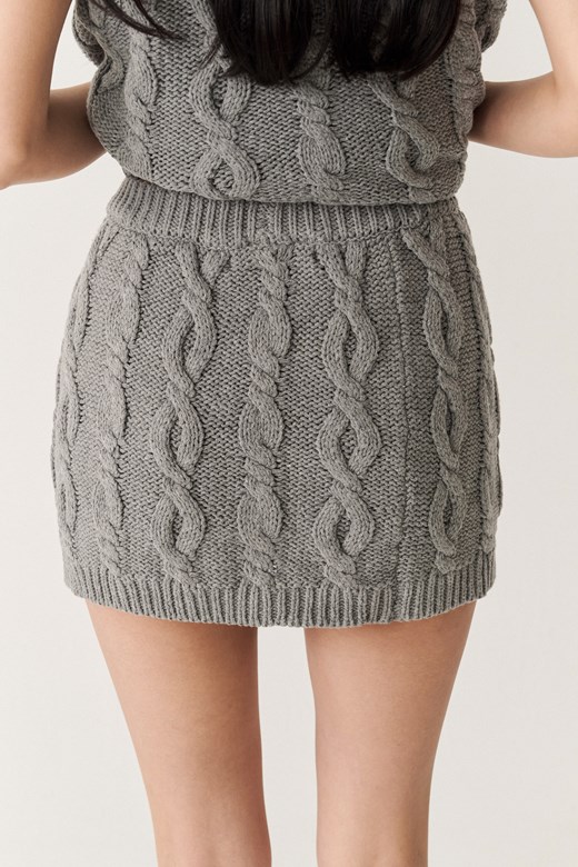 冬日溫暖麻花針織短裙