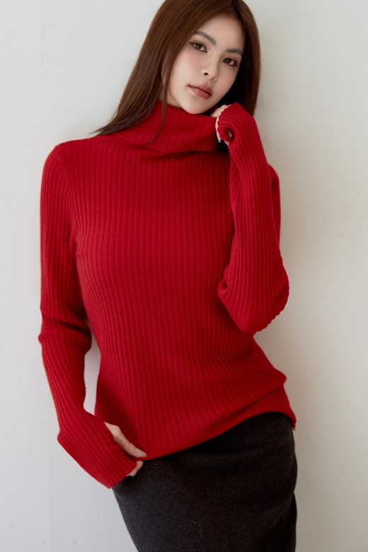 反摺高領針織上衣