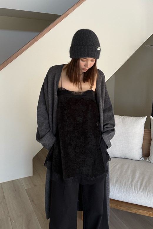 細肩蕾絲絨面短洋裝