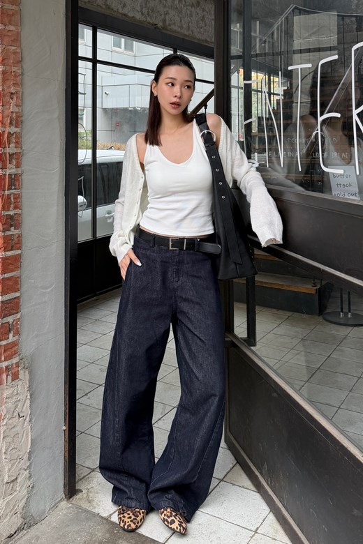 01 蕾絲拼接美背細肩BRA TOP背心