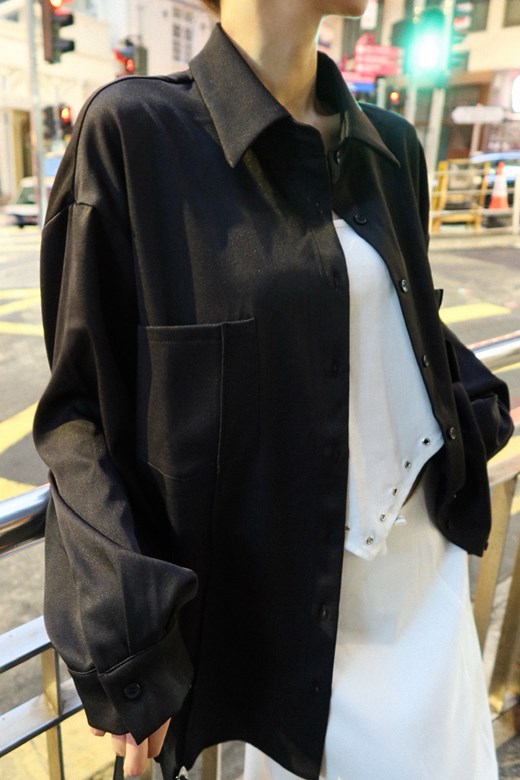 雙口袋寬鬆襯衫