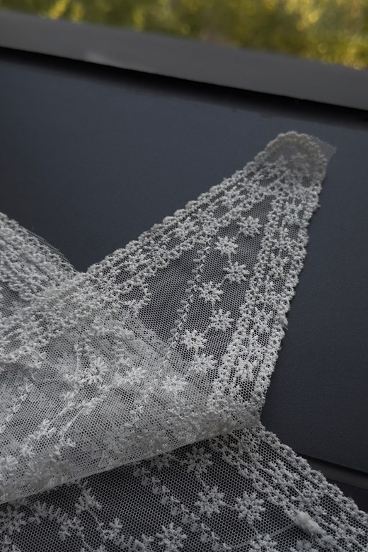 小花蕾絲刺繡三角巾