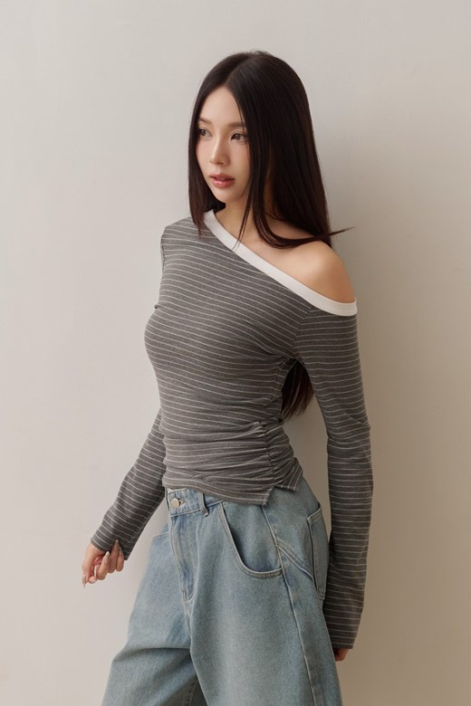 條紋撞色斜肩長袖上衣