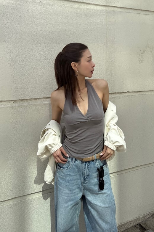 08 微辣美背繞脖背心