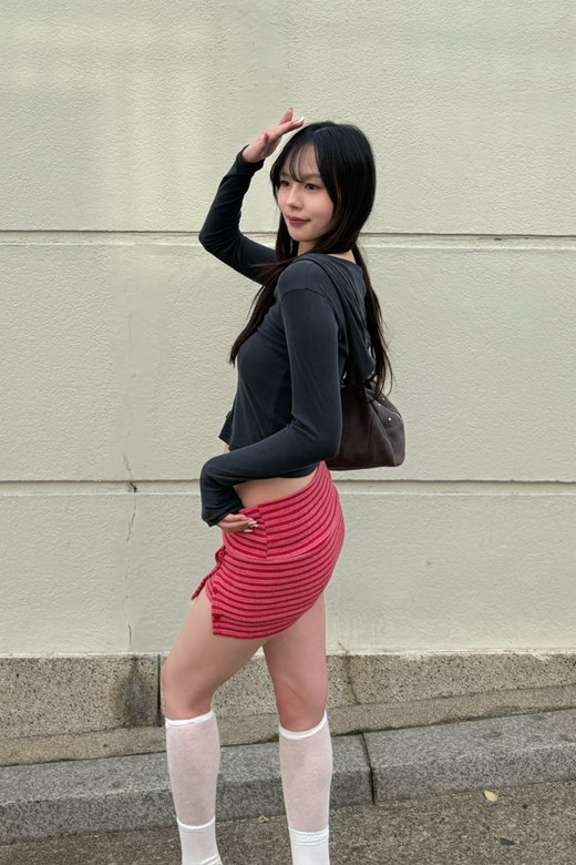 10 親膚彈力雙拉鍊連帽外套