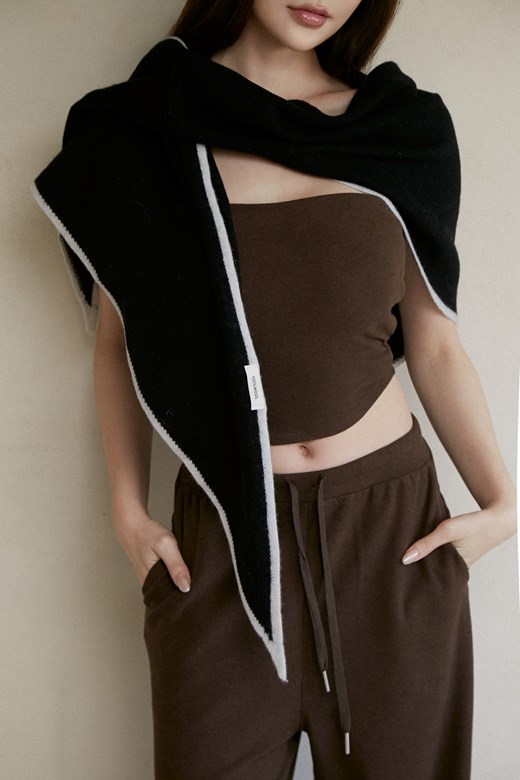 撞色百搭極簡風三角巾