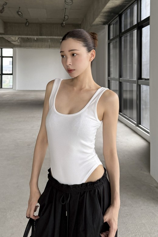 美胸U領羅紋連體衣