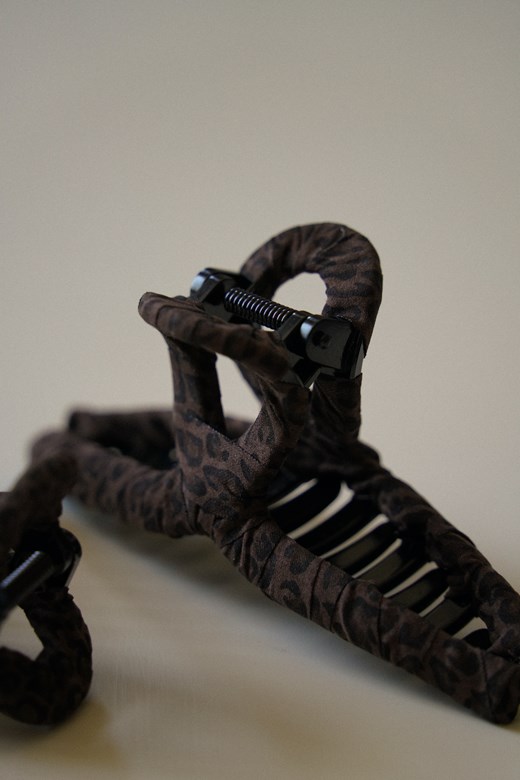 優雅豹紋髮抓夾