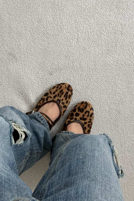 25 質感麂皮豹紋緊帶娃娃鞋(版型正常)