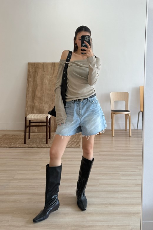 04 春日序曲斜肩垂領透膚上衣