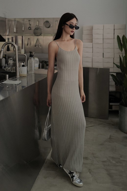 削肩涼針織長洋裝