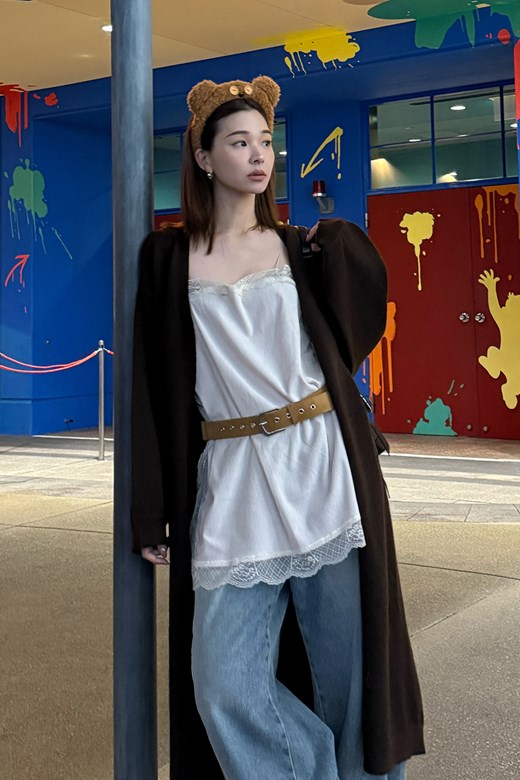 細肩蕾絲絨面短洋裝