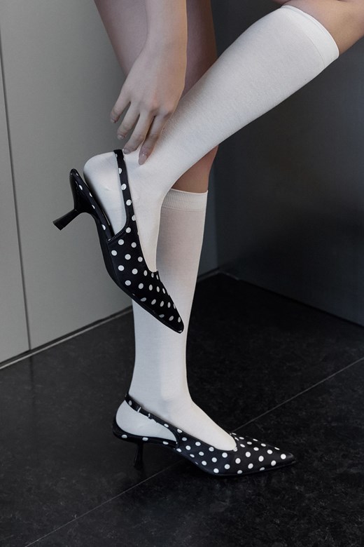 點點法式尖頭跟鞋