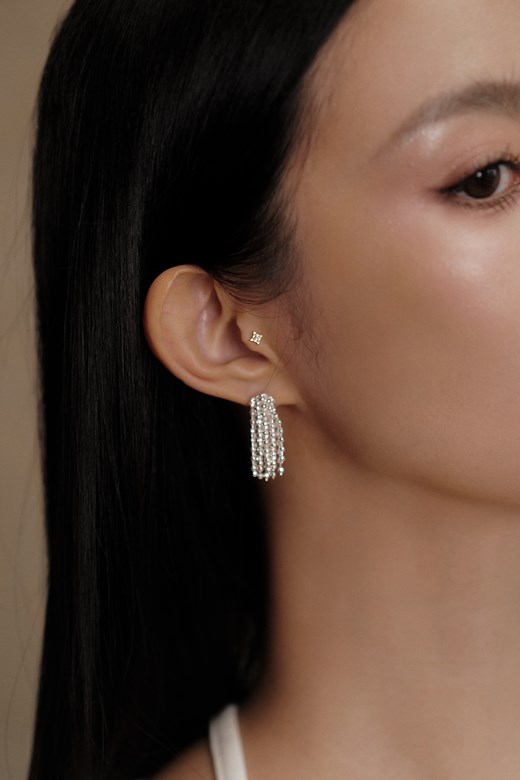 典雅亮眼多層鏈耳針式耳環