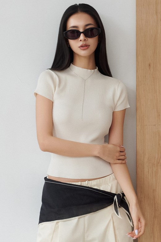 小高領羅紋針織上衣