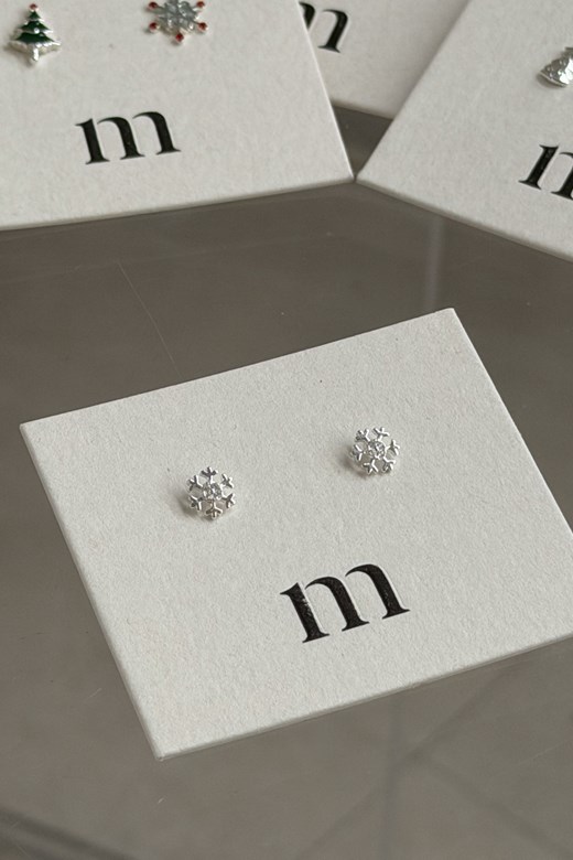 S925冬日雪花耳針