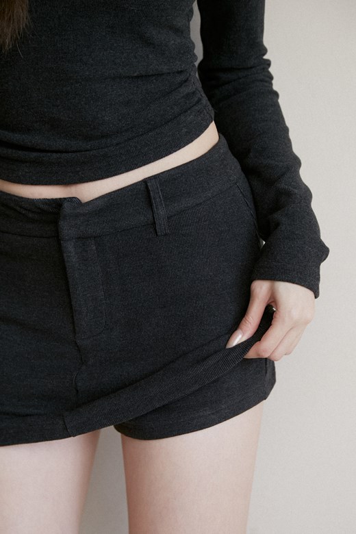 磨毛蓄熱鉤釦短裙