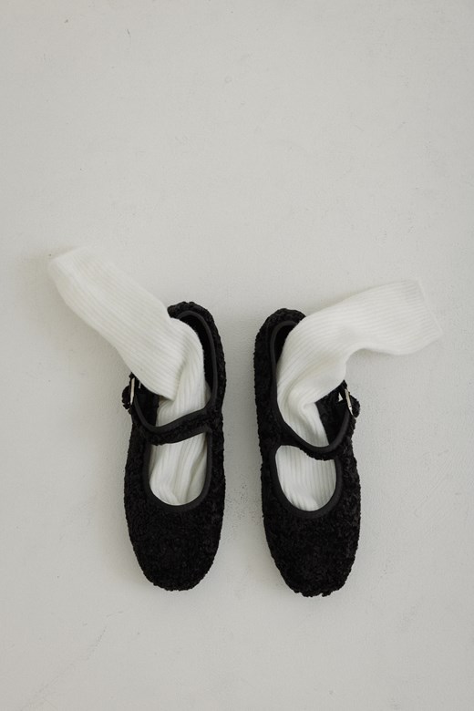 25 羊羔毛平底娃娃鞋