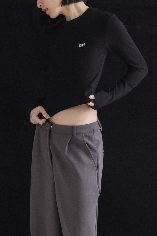 mi刺繡立領長袖上衣