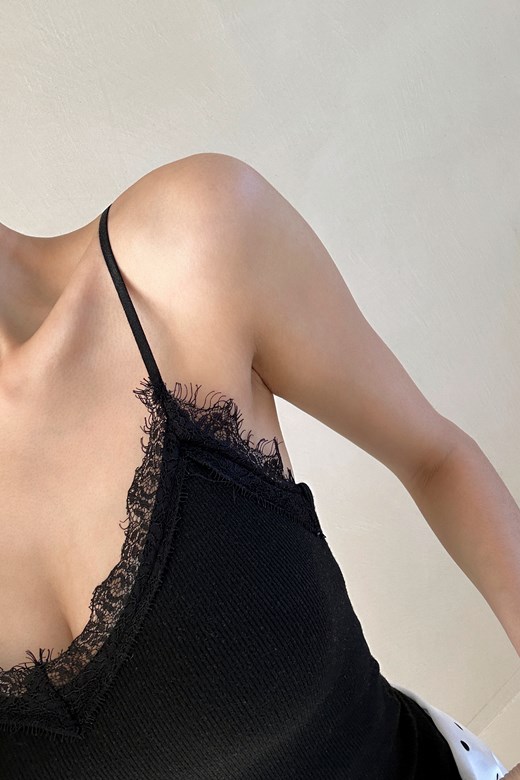 睫毛蕾絲修身羅紋BRA TOP背心