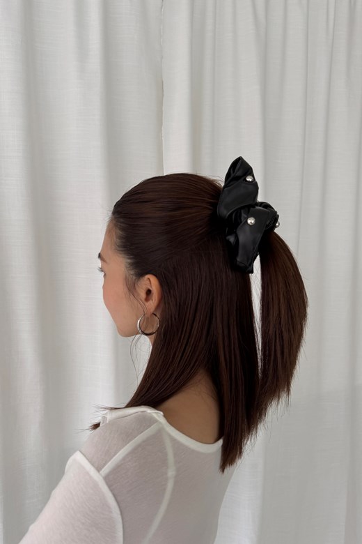 21 BLACK緞面珍珠髮圈