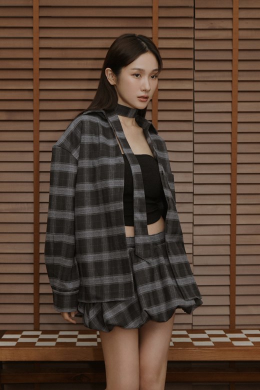 毛呢感格紋襯衫(附領巾)