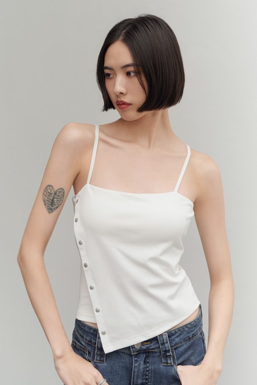 鉚釘造型斜擺細肩BRA TOP