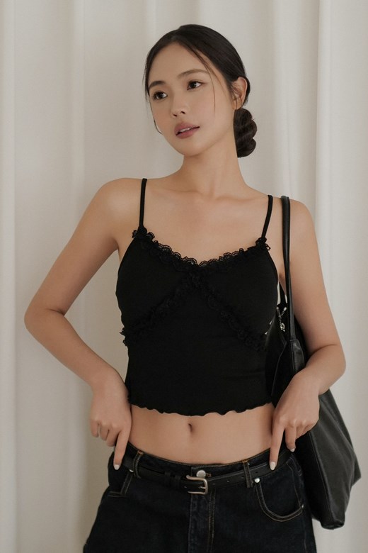 立體蕾絲滾邊細肩BRA TOP背心