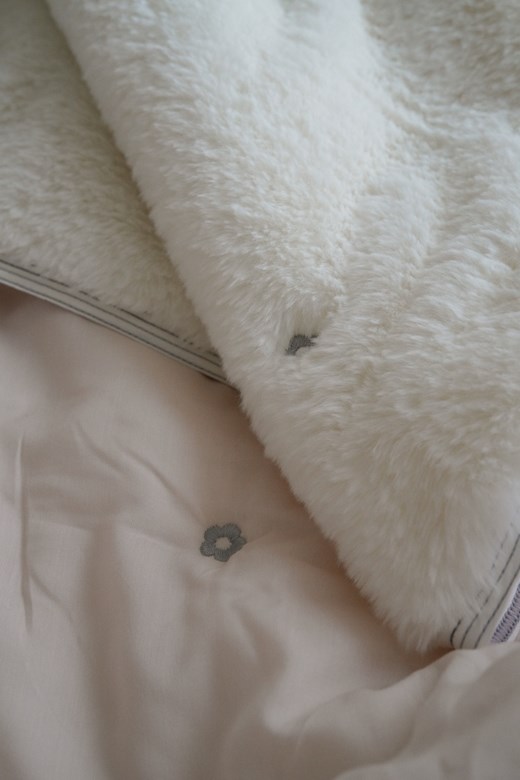 刺繡小花四季被(刷毛/Q)