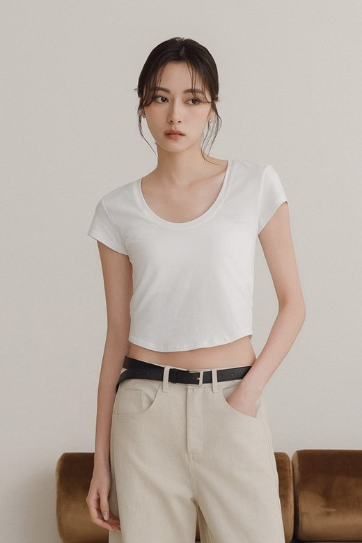 修身弧擺U領短TEE