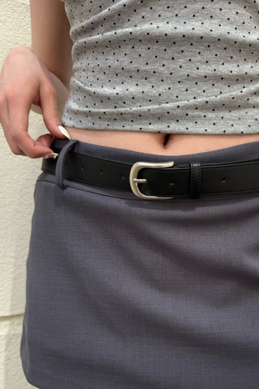 23 極簡霧面圓頭皮帶