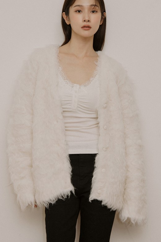 05 雲朵毛感V領開襟外套
