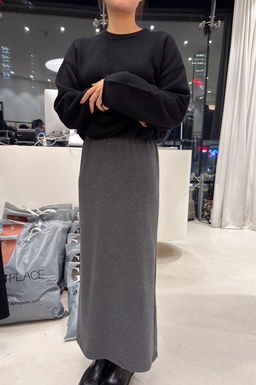 垂墜修身腰帶裙（附皮帶）