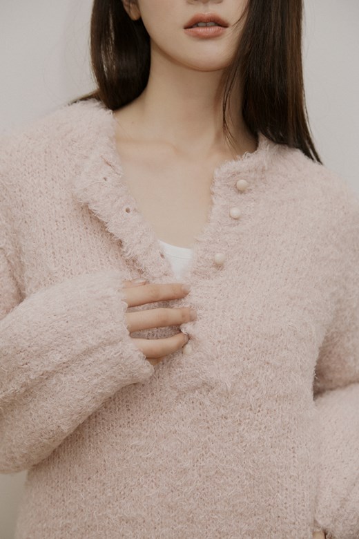 08 奶霧蓬鬆毛絨針織上衣