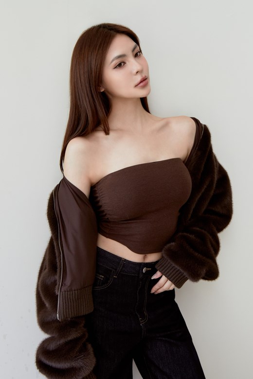 側抓皺弧擺平口BRA TOP(附襯墊)