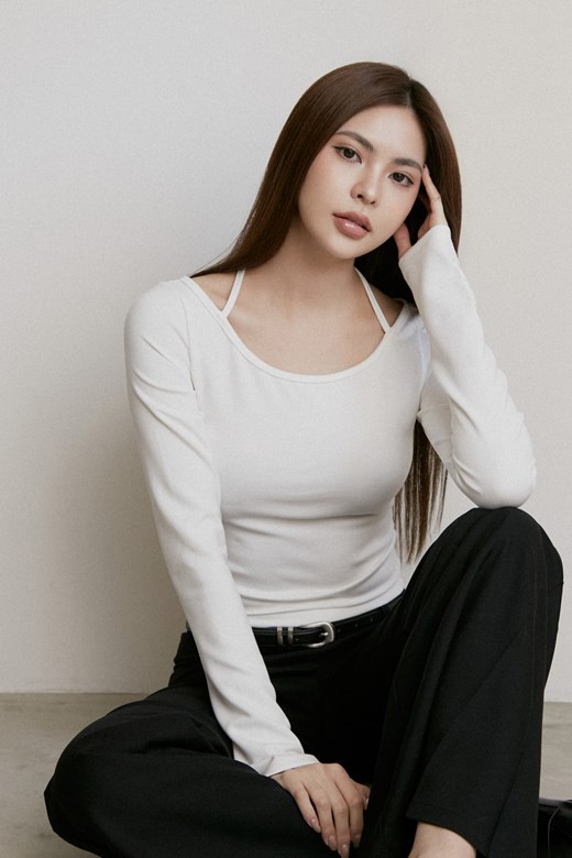 空氣感羊毛綁帶長袖上衣