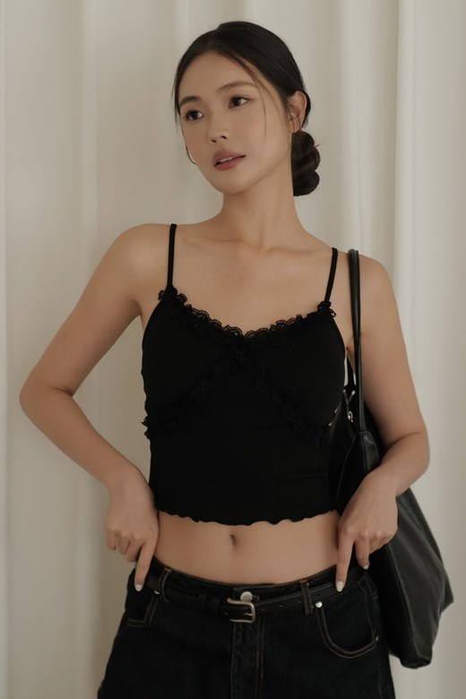 立體蕾絲滾邊細肩BRA TOP背心