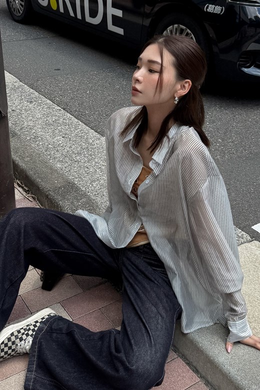 透肌感條紋寬鬆襯衫