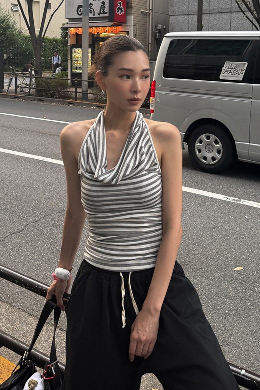 時髦大露背兩穿條紋上衣(附綁帶)