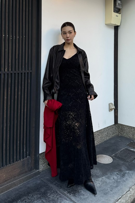 霧絨立體雕花長洋裝