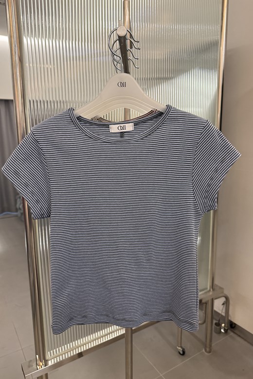 07 可愛線條彈力短Tee