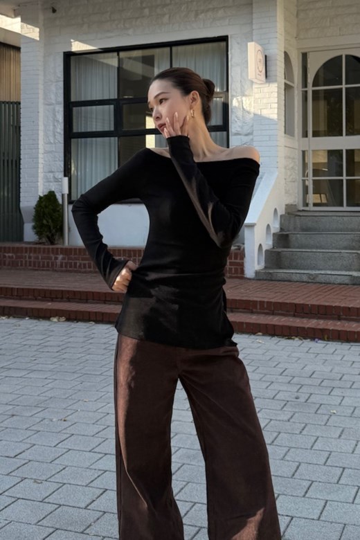 03 柔彈一字領長版上衣